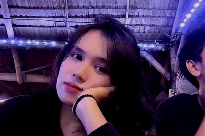 Violet, 23 — Escort in Bantardawa, Indonesia