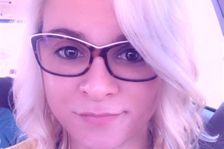 Violet, 23 — Escort in Cleburne, United States