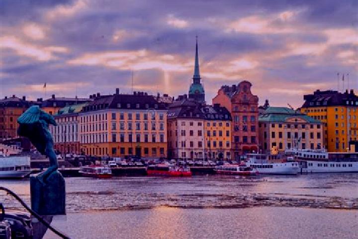 Violet, 23 — Escort in Ekeroe, Sweden