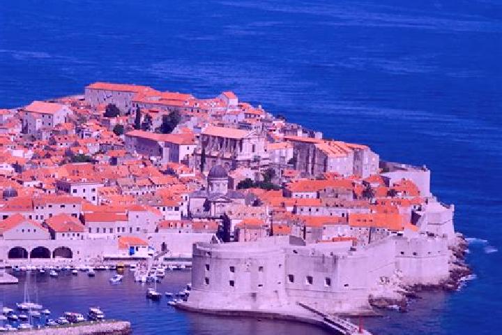 Violet, 23 — Escort in Lug, Croatia