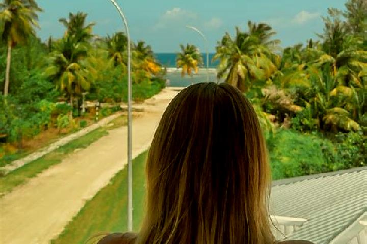 Violet, 23 — Escort in Meedhoo, Maldives