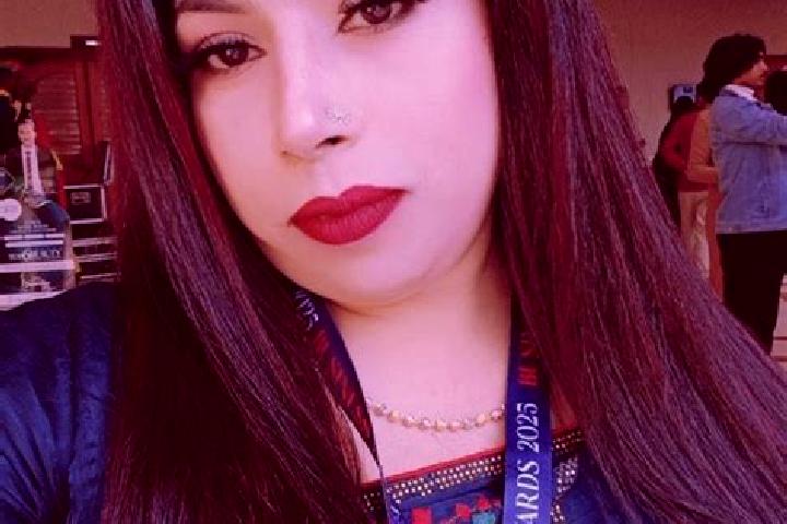 Violet, 23 — Escort in Sultana, Romania