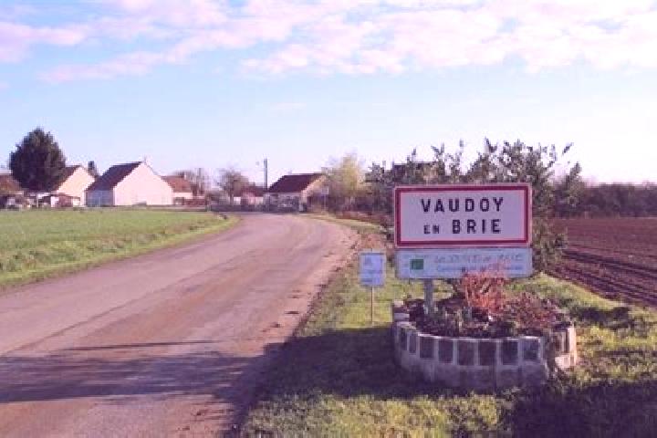 Violet, 23 — Escort in Vaudoy-en-Brie, France