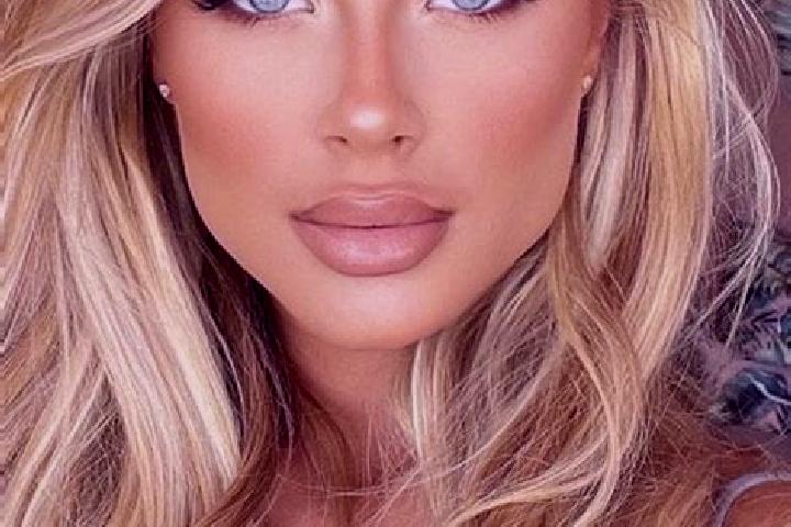 Violet, 24, a blonde hazel-eyed latina companion based in Lapseki. Offering Tantra, Dinner Date, Massage. Available for incall and outcall, overnight booking...
