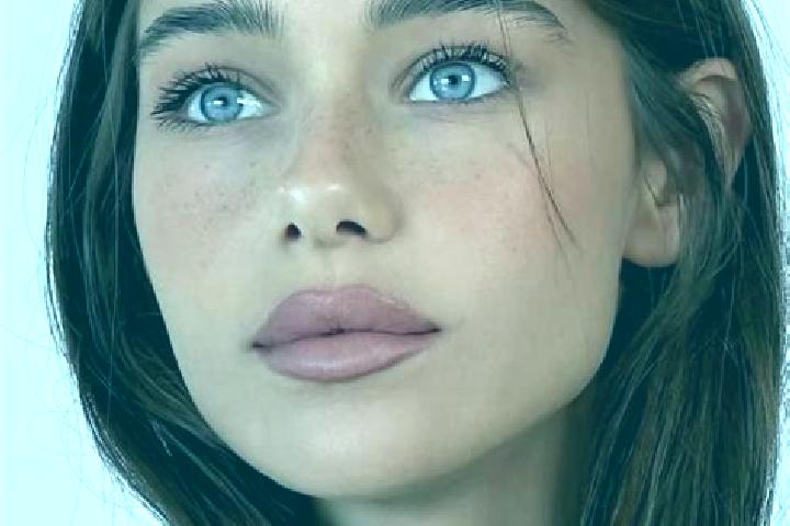 Violet, 24, a brunette brown-eyed mediterranean companion based in Chatillon-en-Diois. Offering A-Level, GFE, Fetish, Tantra. Available for incall and outcal...