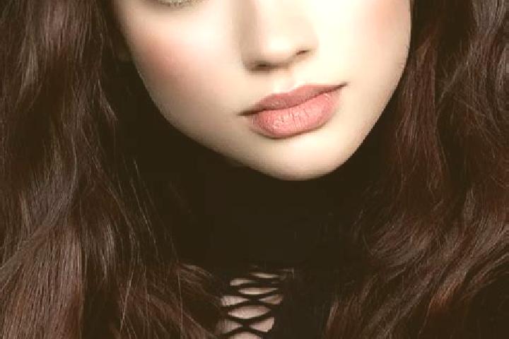 Violet, 24, a brunette dark-eyed caribbean companion based in Kallmet. Offering Erotic Massage, 69, BDSM, Massage, Striptease. Available for incall and outca...