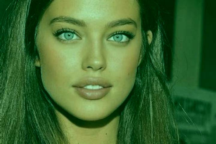 Violet, 24, a chestnut blue-eyed mediterranean companion based in Springfield. Offering Striptease, Erotic Massage. Available for incall and outcall, day and...