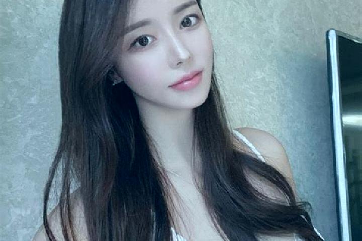 Violet, 24 — Escort in Cangyou, China