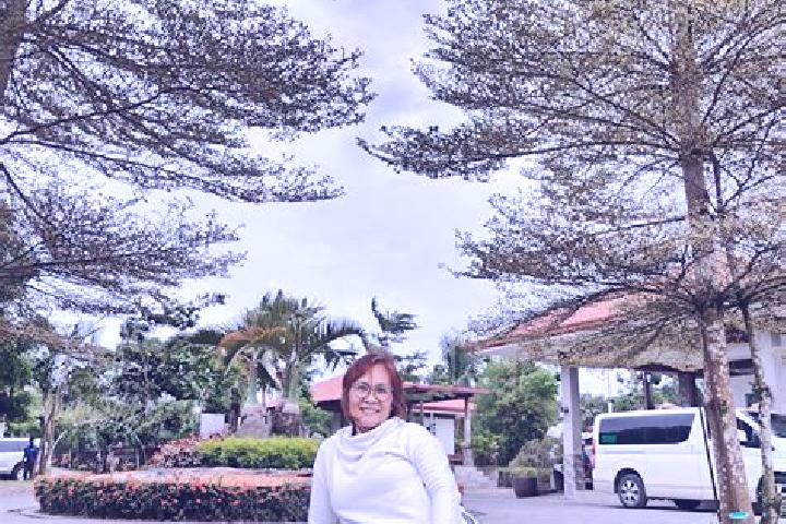 Violet, 24 — Escort in Cotmon, Philippines