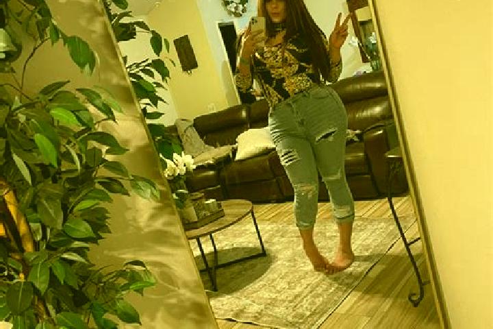 Violet, 24 — Escort in English, United States