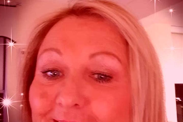 Violet, 24 — Escort in Gronant, United Kingdom