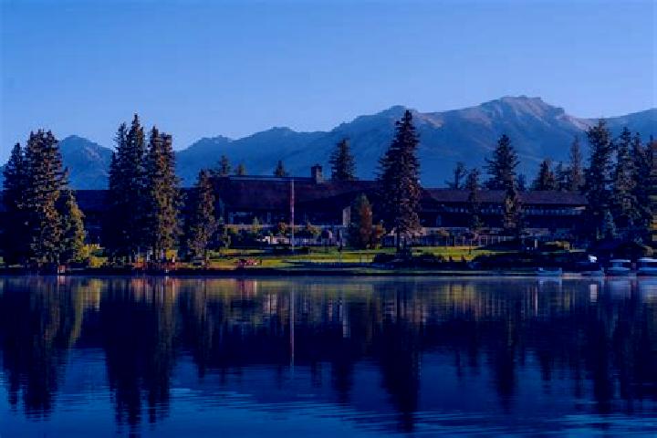 Violet, 24 — Escort in Jasper, Canada