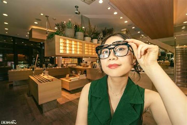 Violet, 24 — Escort in Miaofengshan, China