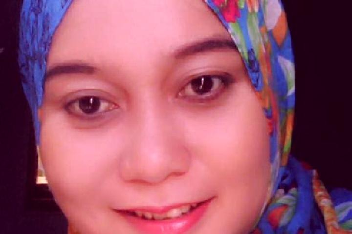 Violet, 24 — Escort in Nggongi, Indonesia