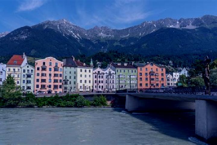 Violet, 24 — Escort in Piesendorf, Austria