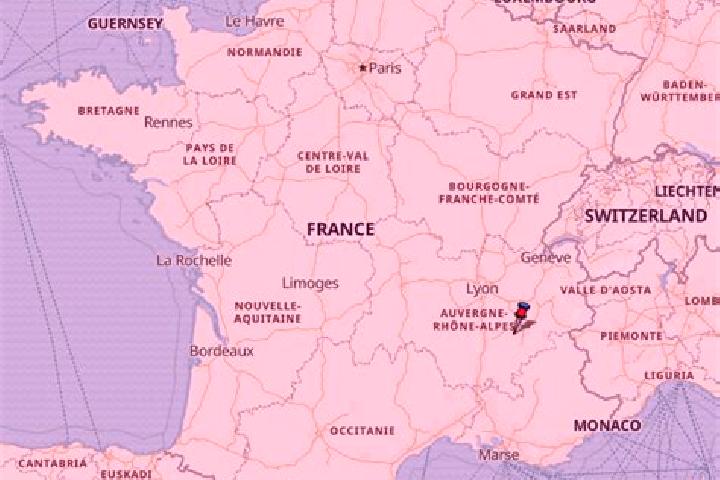 Violet, 24 — Escort in Prudhomat, France
