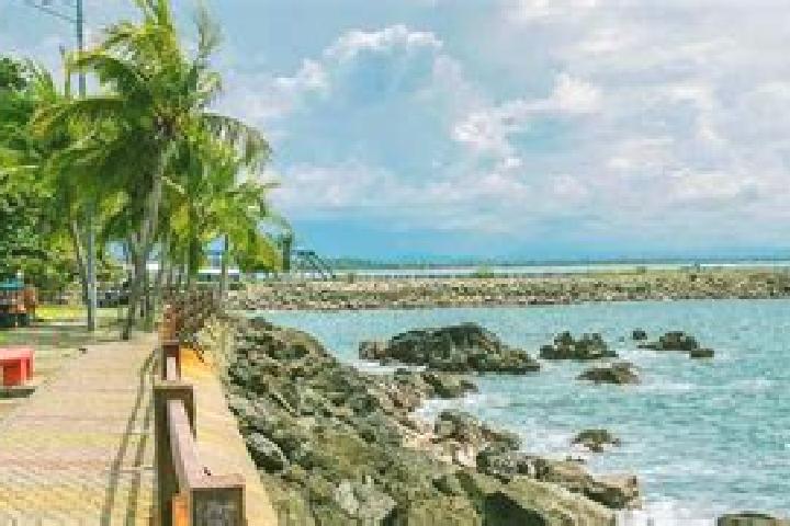 Violet, 24 — Escort in Quepos, Costa Rica
