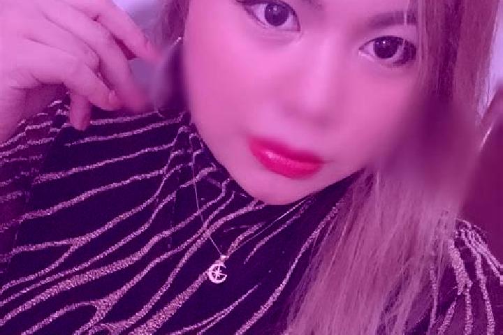 Violet, 25, a black grey-eyed asian companion based in Obergaenserndorf. Offering GFE, Fetish, BDSM, Tantra. Available for incall and outcall, day and evenin...