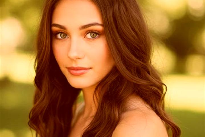 Violet, 25, a black hazel-eyed slavic companion based in Qoruq. Offering Travel Companion, 69, Couples, Deep French Kissing, Duos. Available for incall and o...
