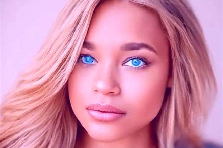 Violet, 25, a blonde blue-eyed latina companion based in Montedinove. Offering Domination, Erotic Massage. Available for incall and outcall, day and evening ...