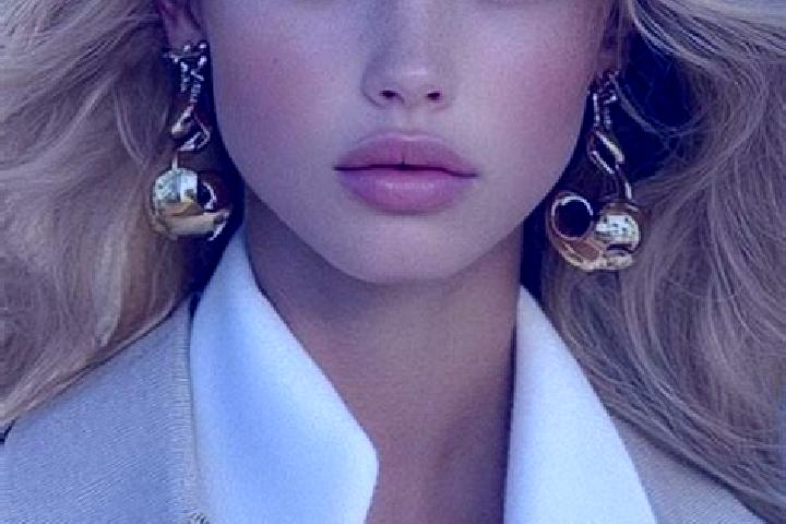 Violet, 25, a blonde grey-eyed mediterranean companion based in Revbyntsi. Offering Striptease, Deep French Kissing, Girlfriend Experience. Available for inc...