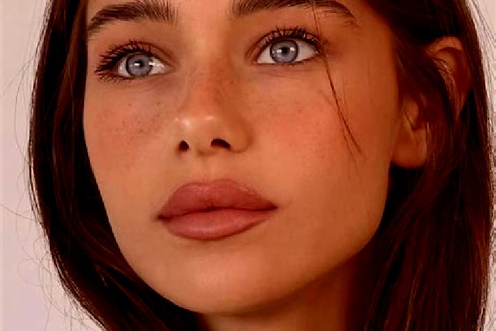Violet, 25, a brunette brown-eyed caribbean companion based in Demiryol. Offering Roleplay, Deep French Kissing, Dinner Date, Party Girl. Available for incal...