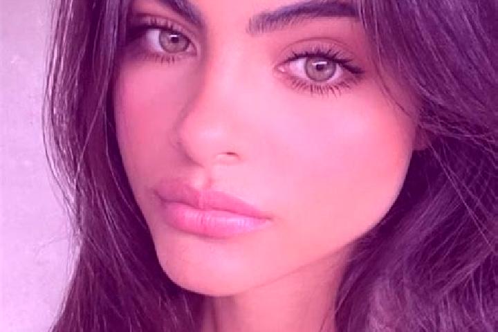 Violet, 25, a brunette green-eyed caucasian companion based in Varallo. Offering Massage, OWO, Party Girl, BDSM. Available for incall and outcall, overnight ...