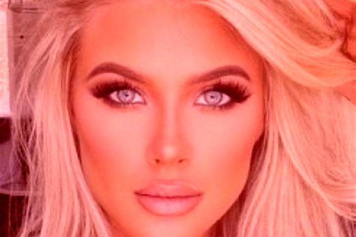 Violet, 25, a platinum blonde brown-eyed mediterranean companion based in Muvattupuzha. Offering Couples, 69, Prostate Massage, Dinner Date. Available for in...