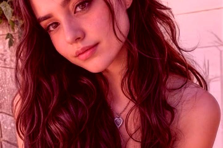 Violet, 25, a red hazel-eyed indian companion based in Lahat. Offering OWO, Erotic Massage, Striptease, Party Girl. Available for incall and outcall, day and...