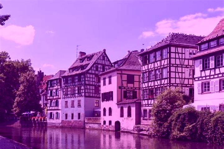 Violet, 25 — Escort in Eckbolsheim, France
