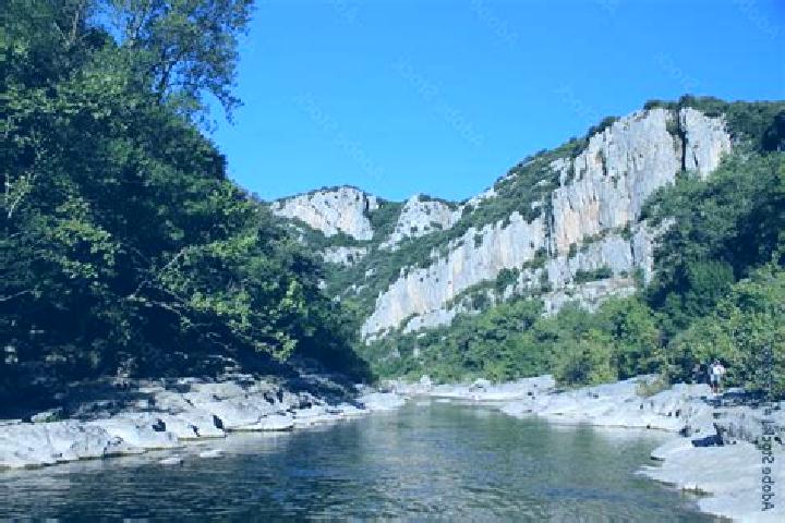Violet, 25 — Escort in Ganges, France