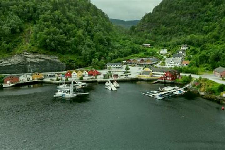 Violet, 25 — Escort in Leirvik, Norway