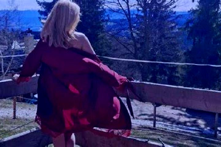 Violet, 25 — Escort in Preitenegg, Austria