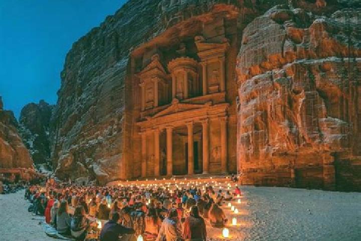 Violet, 25 — Escort in Wadi Musa, Jordan