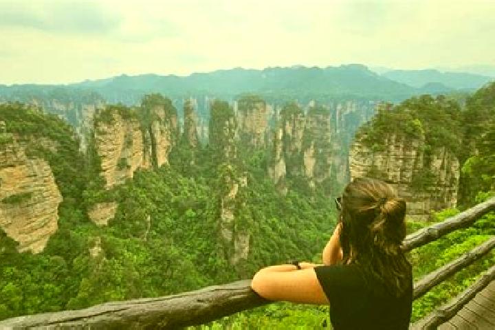 Violet, 25 — Escort in Zhangjiajie, China