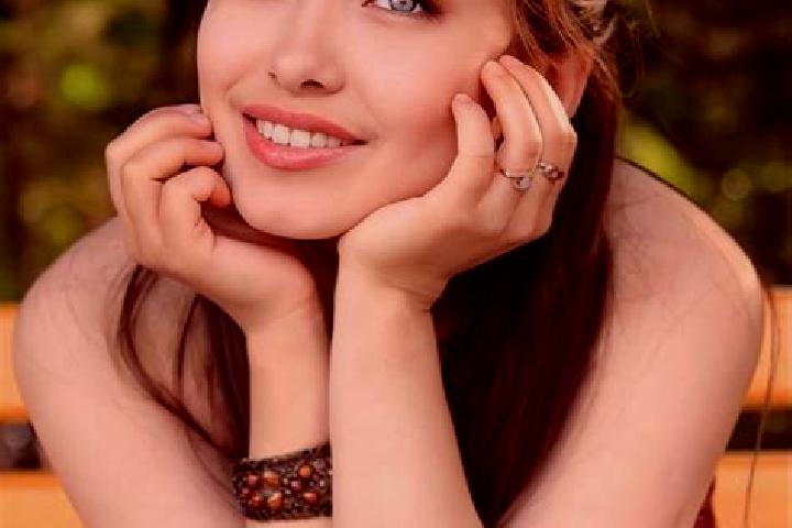 Violet, 26, a auburn blue-eyed asian companion based in Sawaengha. Offering Erotic Massage, Duos, Massage, Striptease. Available for incall and outcall, day ...