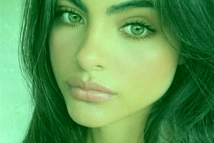 Violet, 26, a black hazel-eyed middle eastern companion based in Lotzbeuren. Offering 69, BDSM, Prostate Massage, Dinner Date, GFE. Available for incall and ...