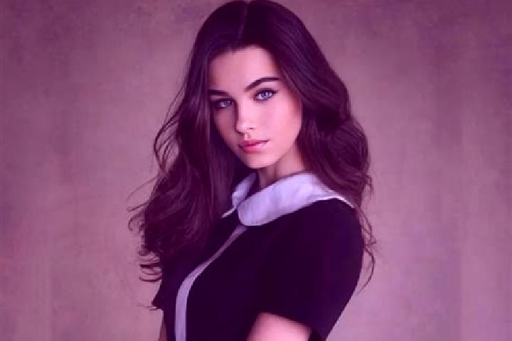 Violet, 26, a brunette grey-eyed slavic companion based in Rancabolang. Offering Party Girl, BDSM, Roleplay. Available for incall and outcall, day and evenin...