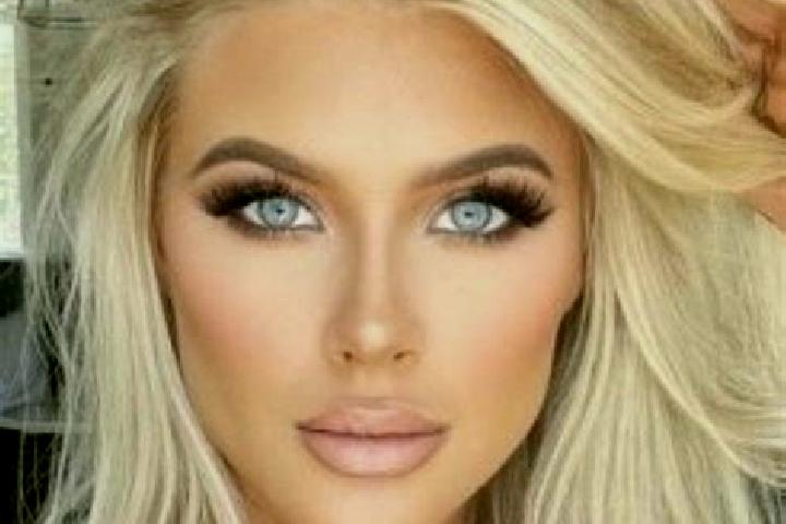 Violet, 26, a platinum blonde amber-eyed ebony companion based in Baru Mic. Offering Domination, Travel Companion, Striptease, Prostate Massage. Available fo...