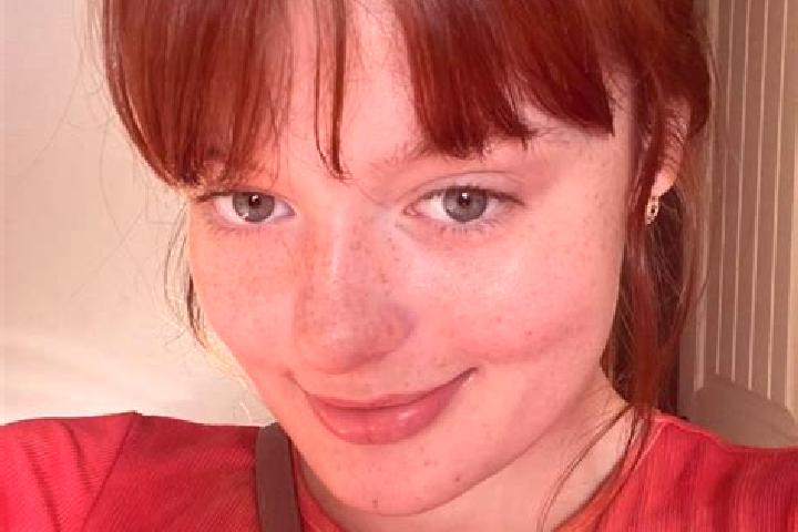 Violet, 26, a red brown-eyed mixed companion based in Kesteren. Offering Erotic Massage, Domination, Party Girl. Available for incall and outcall, overnight ...