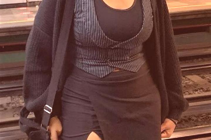 Violet, 26 — Escort in Altable, Spain