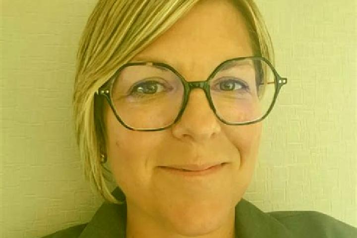 Violet, 26 — Escort in Fontenay-les-Briis, France