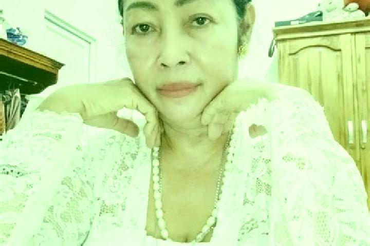Violet, 26 — Escort in Jungjungan, Indonesia