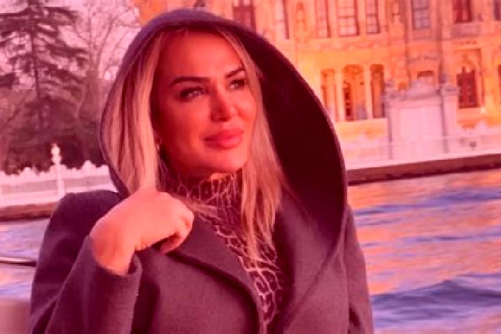 Violet, 26 — Escort in Karadere, Turkey