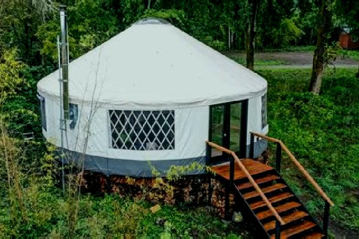 Violet, 26 — Escort in Katyr-Yurt, Russia