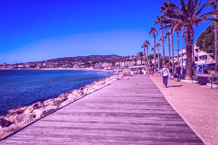 Violet, 26 — Escort in La Ciotat, France