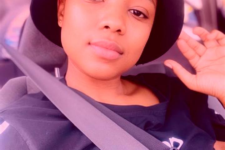 Violet, 26 — Escort in Ramotswa, Botswana