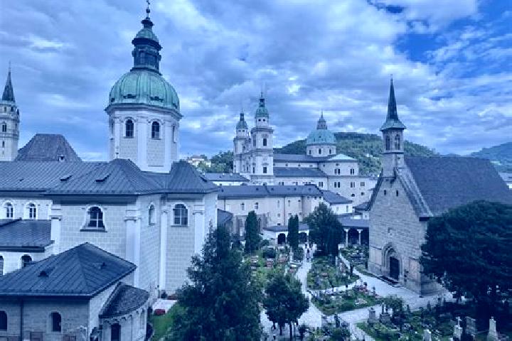 Violet, 26 — Escort in Sankt Peter, Austria