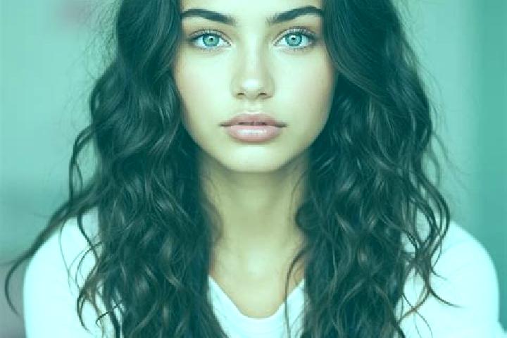 Violet, 27, a auburn amber-eyed mediterranean companion based in Caoshi. Offering Party Girl, Prostate Massage, Girlfriend Experience, Massage. Available for...