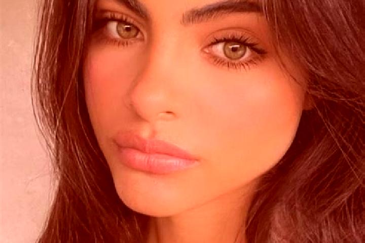 Violet, 27, a black dark-eyed european companion based in Bokn. Offering Roleplay, Tantra, 69. Available for incall and outcall, overnight bookings available.
